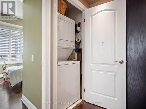 1210 - 2 Clairtrell Road, Toronto, ON - Indoor Photo Showing Laundry Room