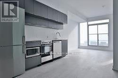 3609 - 181 Dundas Street E, Toronto, ON - Indoor Photo Showing Kitchen With Stainless Steel Kitchen