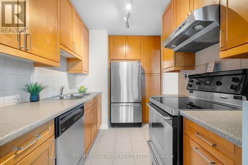 2501 - 40 Homewood Avenue, Toronto, ON - Indoor Photo Showing Kitchen With Double Sink