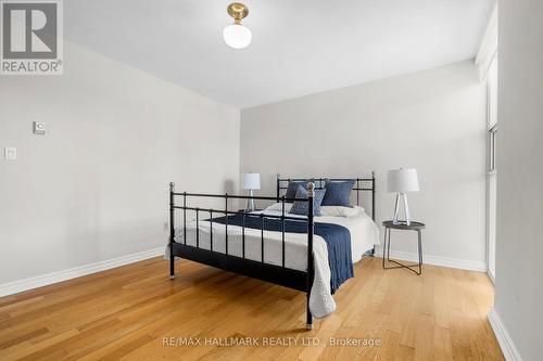 2501 - 40 Homewood Avenue, Toronto, ON - Indoor Photo Showing Bedroom