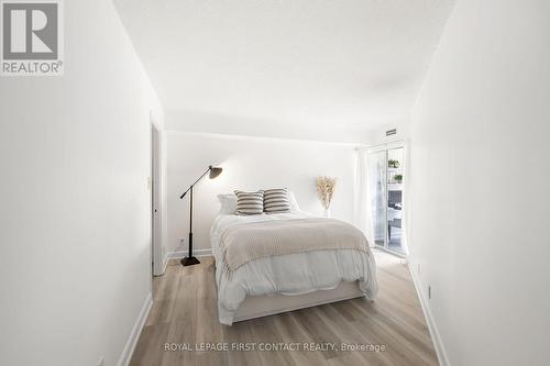 1619 - 711 Bay Street, Toronto, ON - Indoor Photo Showing Bedroom