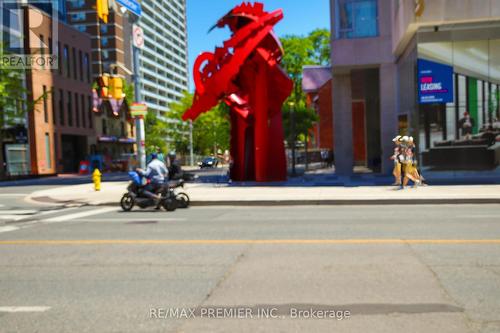 634 Yonge Street, Toronto (Bay Street Corridor), ON 