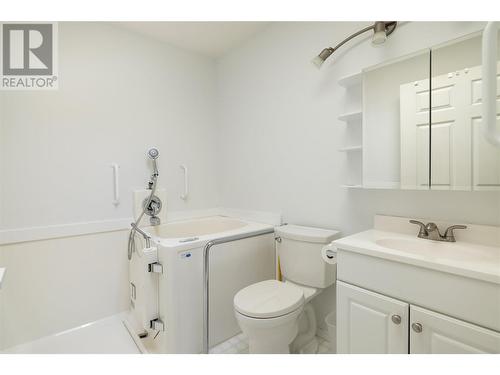 1001 30 Avenue Unit# 54, Vernon, BC - Indoor Photo Showing Bathroom