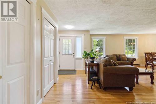 8 Durling Drive, Island View, NB - Indoor Photo Showing Living Room