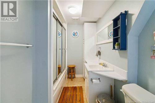 8 Durling Drive, Island View, NB - Indoor Photo Showing Bathroom