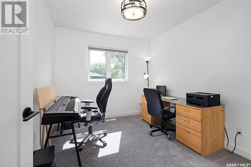 1546 10Th Avenue N, Saskatoon, SK - Indoor Photo Showing Office