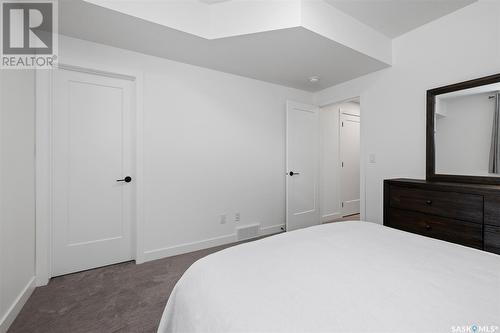 1546 10Th Avenue N, Saskatoon, SK - Indoor Photo Showing Bedroom