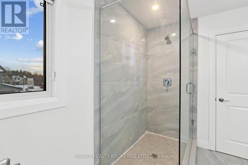 2637 Bobolink Lane, London, ON - Indoor Photo Showing Bathroom