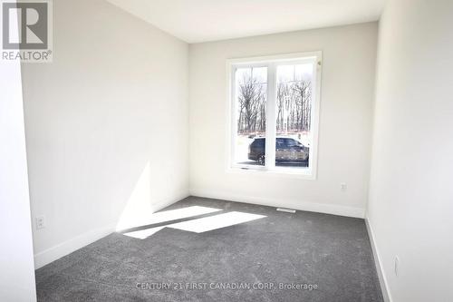 49 - 1960 Evans Boulevard, London, ON - Indoor Photo Showing Other Room