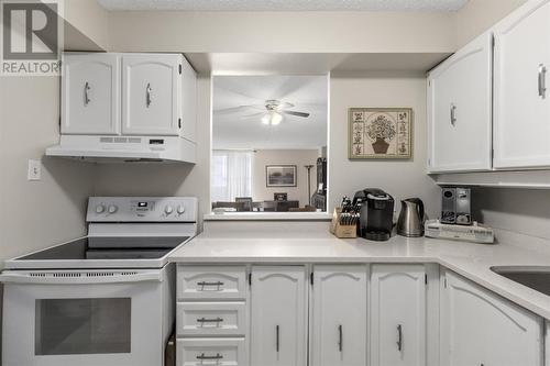 1139 Queen St E # 208, Sault Ste. Marie, ON - Indoor Photo Showing Kitchen