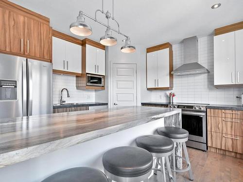 Kitchen - 1178 Rue Du Clos-Du-Petit-Mont, Prévost, QC - Indoor Photo Showing Kitchen With Upgraded Kitchen