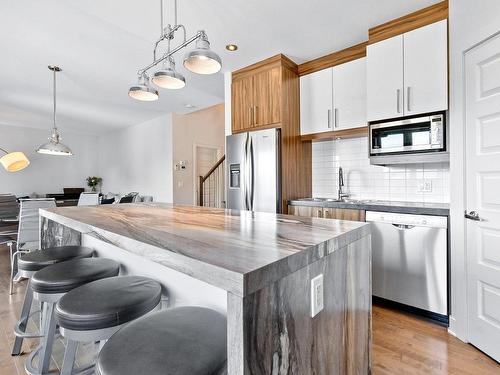 Kitchen - 1178 Rue Du Clos-Du-Petit-Mont, Prévost, QC - Indoor Photo Showing Kitchen With Upgraded Kitchen