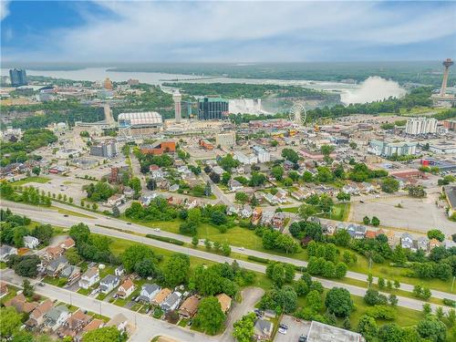 5024 Stamford Street, Niagara Falls, ON - Outdoor With View