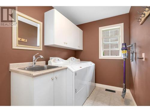 3397 Merlot Way, West Kelowna, BC - Indoor Photo Showing Laundry Room