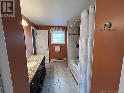 5 Longwood Drive, Grand Bay-Westfield, NB - Indoor Photo Showing Bathroom