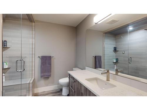 307 Legacy Lookout, Cranbrook, BC - Indoor Photo Showing Bathroom