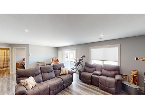 307 Legacy Lookout, Cranbrook, BC - Indoor Photo Showing Living Room