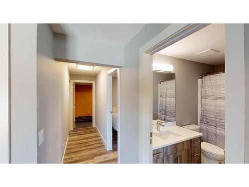 307 Legacy Lookout, Cranbrook, BC - Indoor Photo Showing Bathroom