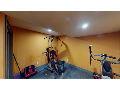 307 Legacy Lookout, Cranbrook, BC - Indoor Photo Showing Gym Room