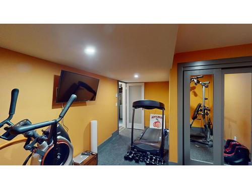 307 Legacy Lookout, Cranbrook, BC - Indoor Photo Showing Gym Room