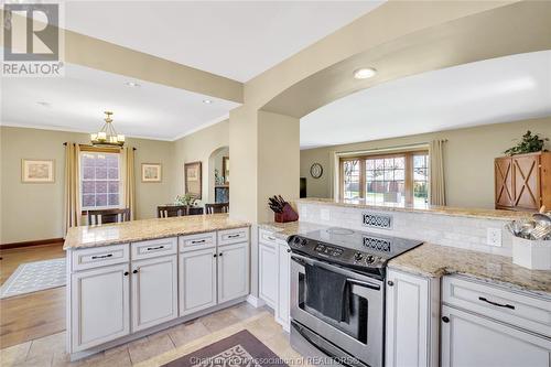 14 Phyllis Avenue, Chatham, ON - Indoor Photo Showing Kitchen