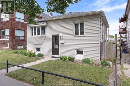 946 Howard Avenue, Windsor, ON - Outdoor