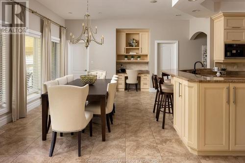 2160 Normandy Street, Lasalle, ON - Indoor Photo Showing Dining Room