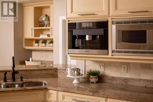 2160 Normandy Street, Lasalle, ON - Indoor Photo Showing Kitchen With Double Sink