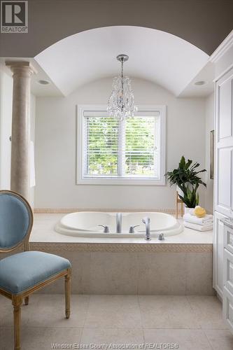 2160 Normandy Street, Lasalle, ON - Indoor Photo Showing Bathroom