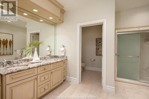 2160 Normandy Street, Lasalle, ON - Indoor Photo Showing Bathroom