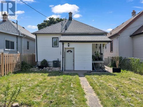 916 Gladstone, Windsor, ON - Outdoor