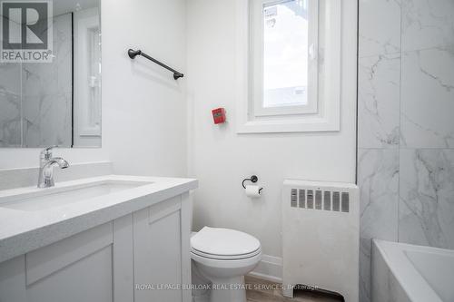 4 - 611 Concession Street, Hamilton, ON - Indoor Photo Showing Bathroom
