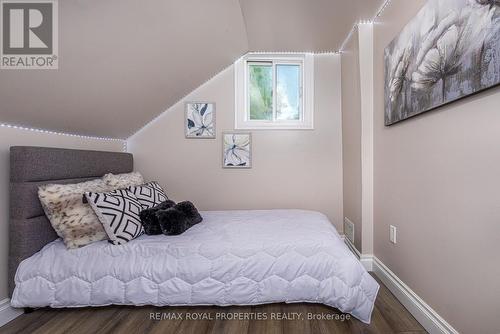 758 Victoria Street, Kingston, ON - Indoor Photo Showing Bedroom
