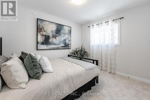 8 Bromley Drive, St. Catharines, ON - Indoor Photo Showing Bedroom