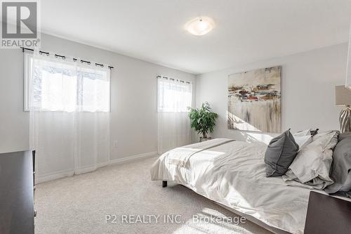 8 Bromley Drive, St. Catharines, ON - Indoor Photo Showing Bedroom