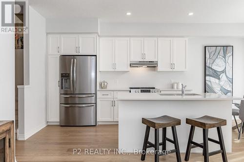 8 Bromley Drive, St. Catharines, ON - Indoor Photo Showing Kitchen