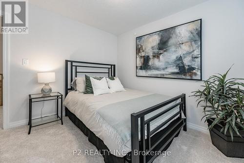 16 Bromley Drive, St. Catharines, ON - Indoor Photo Showing Bedroom