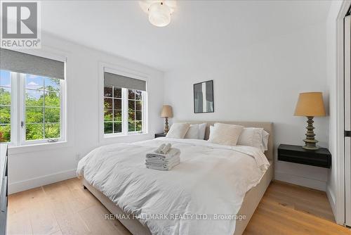 2393 Red Maple Avenue, Lincoln, ON - Indoor Photo Showing Bedroom