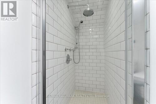 2393 Red Maple Avenue, Lincoln, ON - Indoor Photo Showing Bathroom