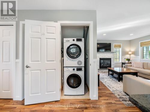 8 Temagami Trail, Wasaga Beach, ON - Indoor Photo Showing Laundry Room