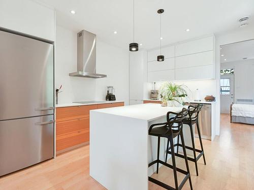 Cuisine - 8163 Rue Berri, Montréal (Villeray/Saint-Michel/Parc-Extension), QC - Indoor Photo Showing Kitchen With Upgraded Kitchen