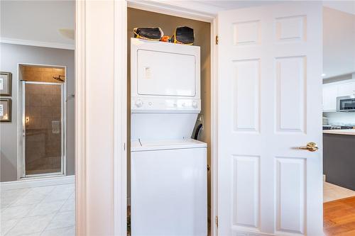 399 Elizabeth Street|Unit #605, Burlington, ON - Indoor Photo Showing Laundry Room