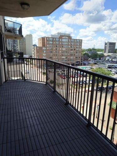 399 Elizabeth Street|Unit #605, Burlington, ON - Outdoor With Exterior