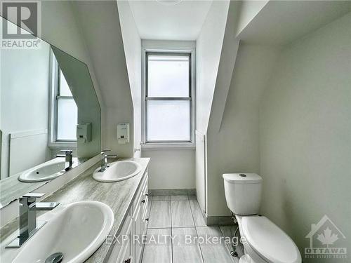 119 Daly Avenue, Ottawa, ON - Indoor Photo Showing Bathroom