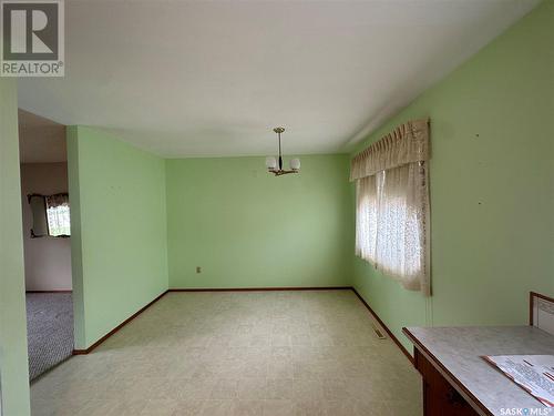 35 Kasper Crescent, Assiniboia, SK - Indoor Photo Showing Other Room