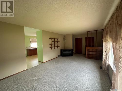 35 Kasper Crescent, Assiniboia, SK - Indoor Photo Showing Other Room