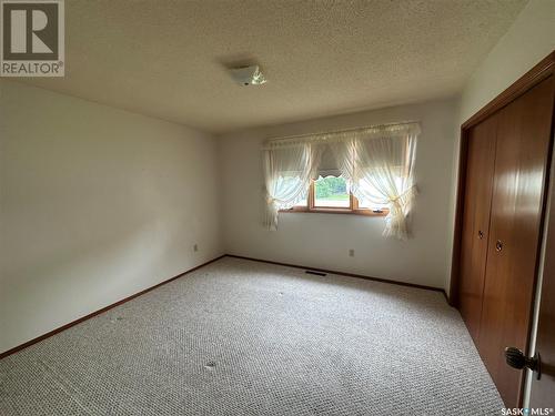 35 Kasper Crescent, Assiniboia, SK - Indoor Photo Showing Other Room