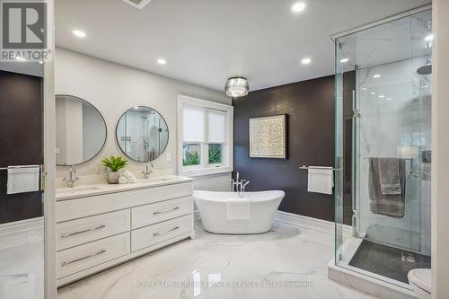 1377 Greeneagle Drive, Oakville, ON - Indoor Photo Showing Bathroom