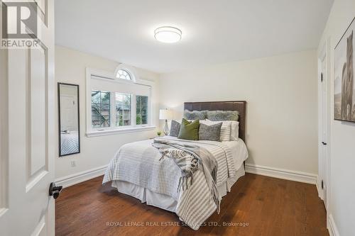 1377 Greeneagle Drive, Oakville, ON - Indoor Photo Showing Bedroom