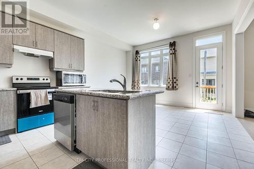 42 Phyllis Drive, Caledon, ON - Indoor Photo Showing Kitchen